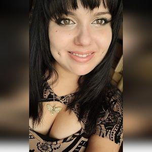 Meet your Posher, Laurie-ann